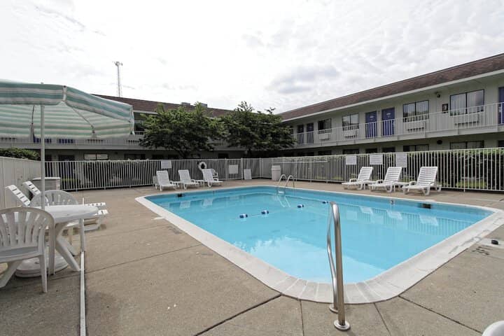 Pool 16 of 23