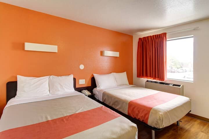 Room 11 of 23
